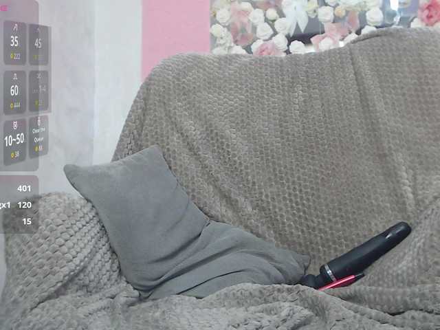 Ember-Luna live cam on BongaCams