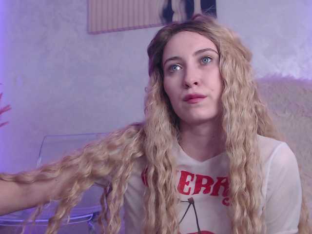 Ember-Luna live webcam show