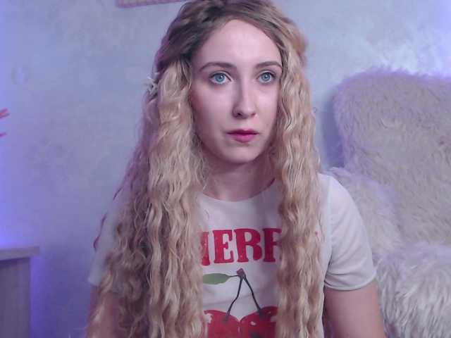Ember-Luna live webcam show