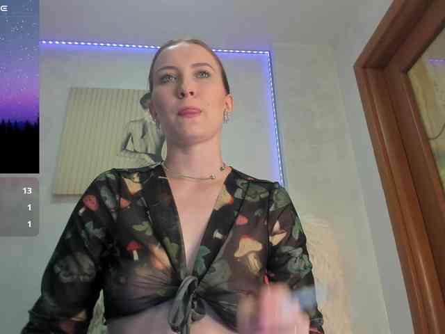 Ember-Luna webcam