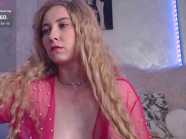 Ember-Luna webcam