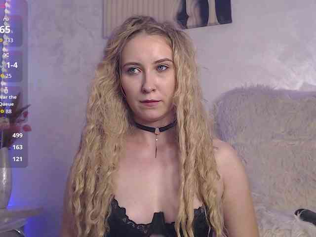 Ember-Luna webcam