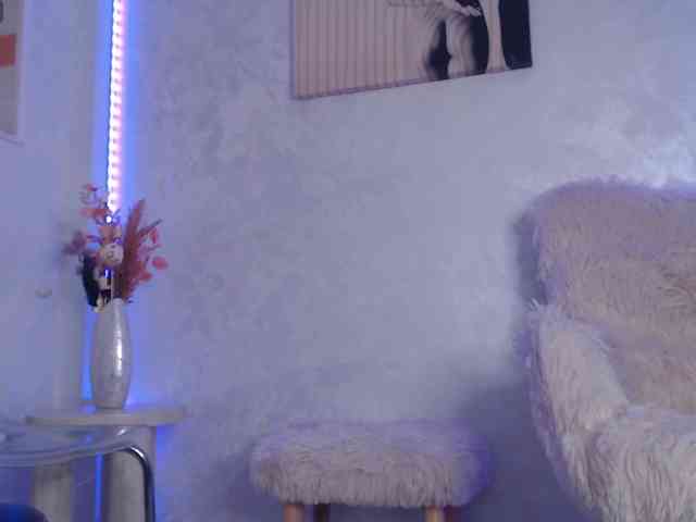 Ember-Luna webcam