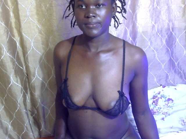 Leilalessie live cam on UnifiedCams