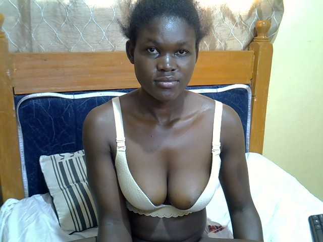 Leilalessie live webcam show