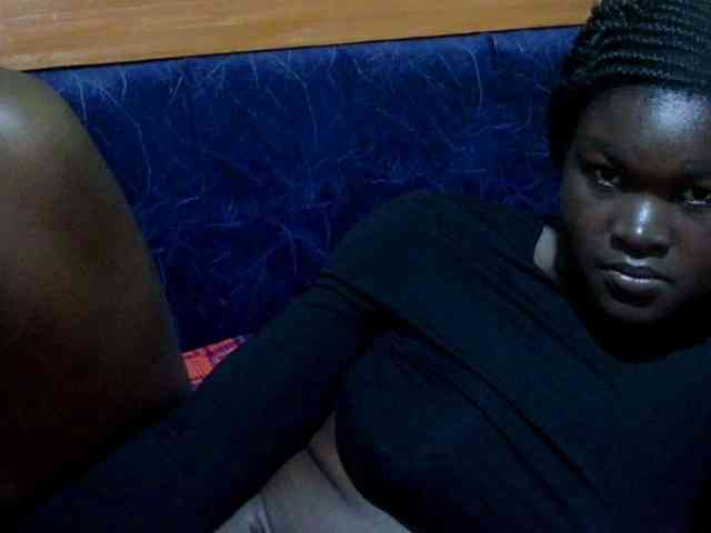 Leilalessie webcam
