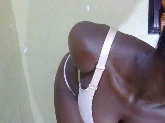 Leilalessie webcam