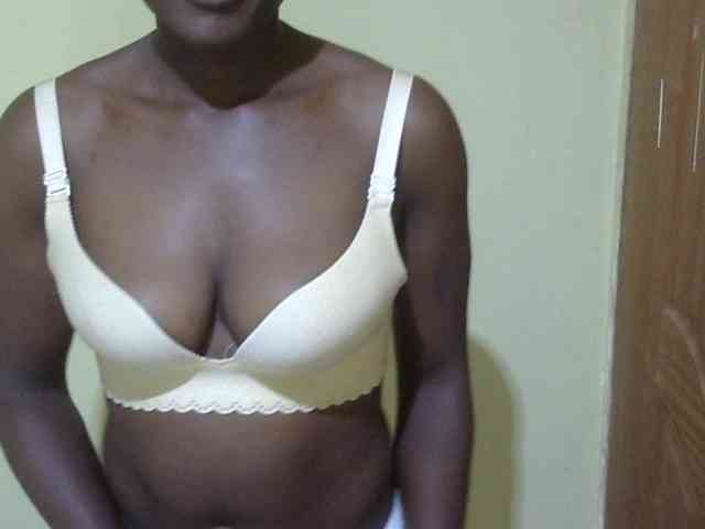 Leilalessie webcam