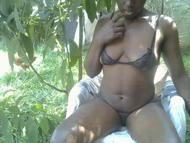 Leilalessie webcam