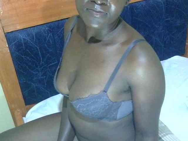 Leilalessie webcam