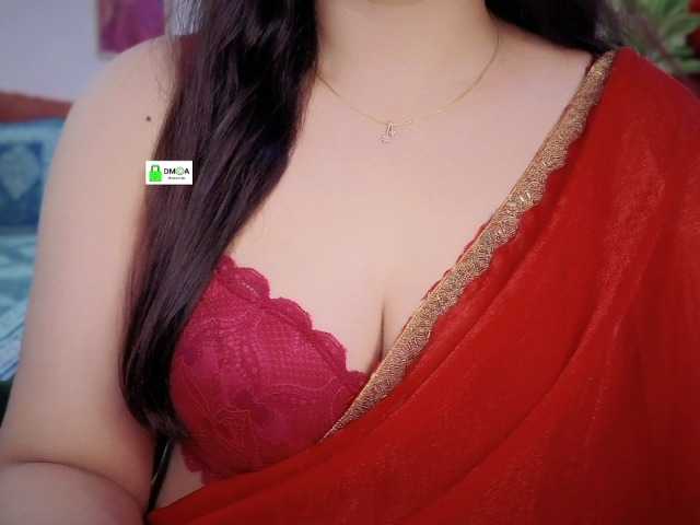 QuestQueen live cam on BongaCams