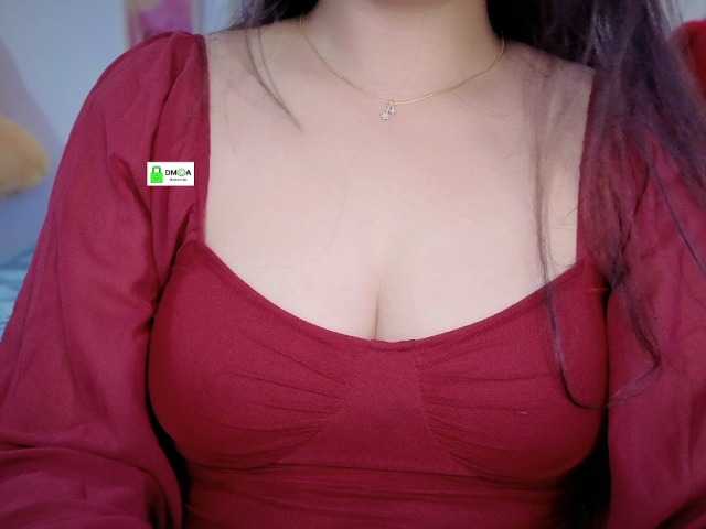 QuestQueen live webcam show