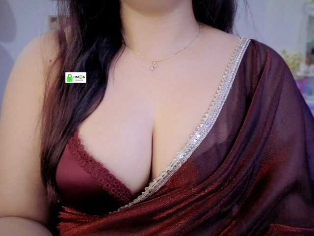 QuestQueen live cam on BongaCams