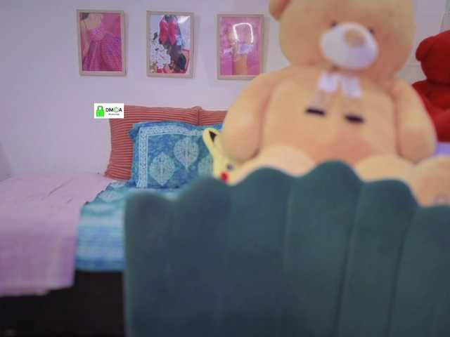 QuestQueen live webcam show