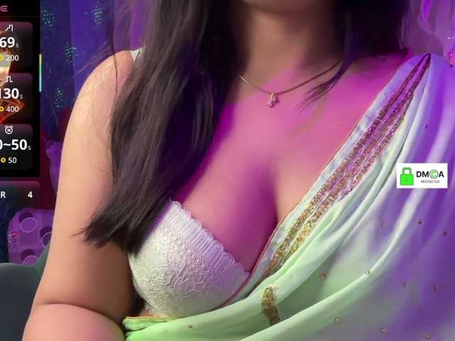 QuestQueen's BongaCams show and profile