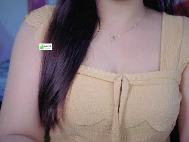 QuestQueen live webcam show