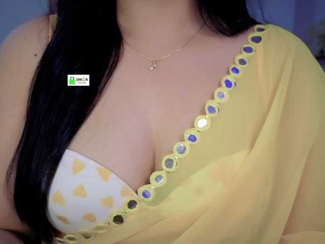 QuestQueen live cam on BongaCams
