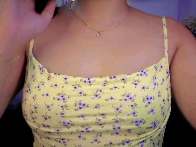 QuestQueen live cam on BongaCams