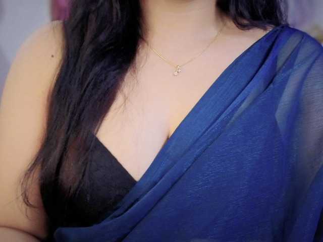 QuestQueen live cam on BongaCams