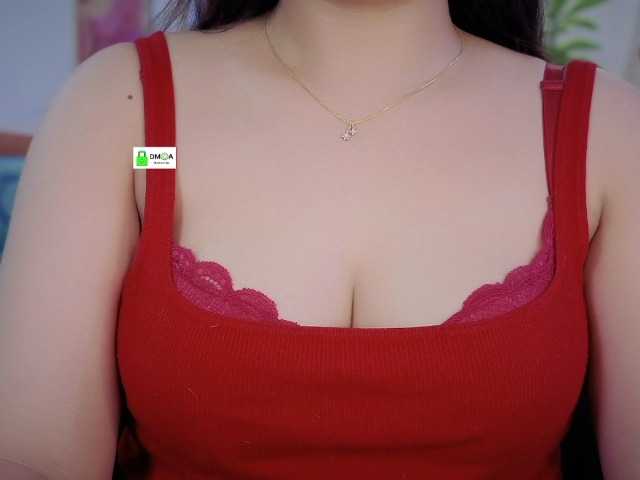 QuestQueen live cam on BongaCams