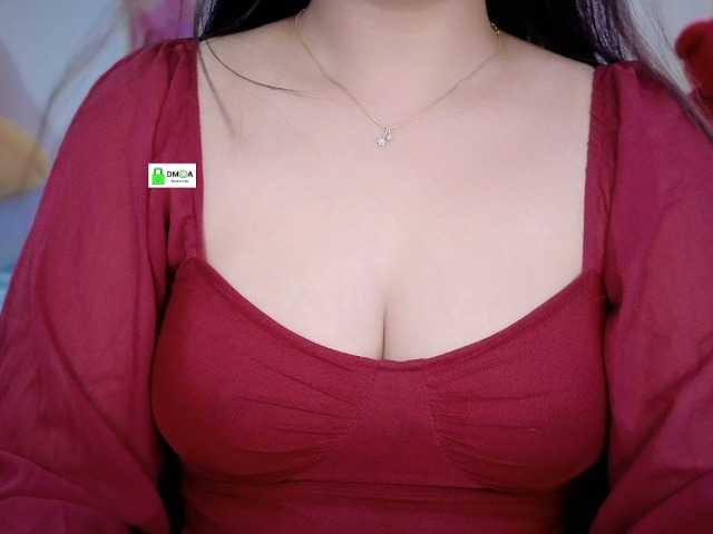 QuestQueen live webcam show