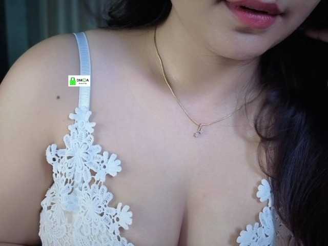 QuestQueen live cam on BongaCams