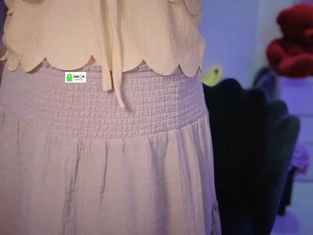 QuestQueen live cam