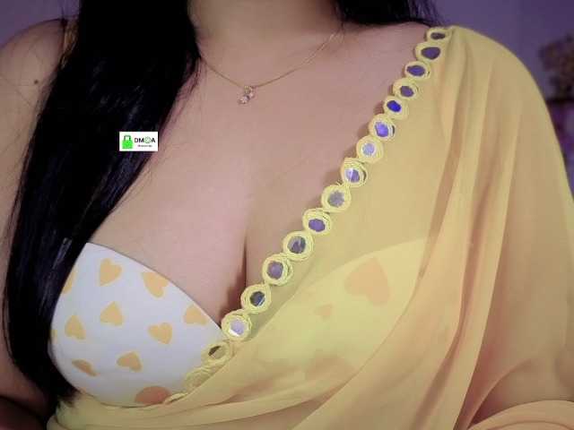 QuestQueen live cam on BongaCams