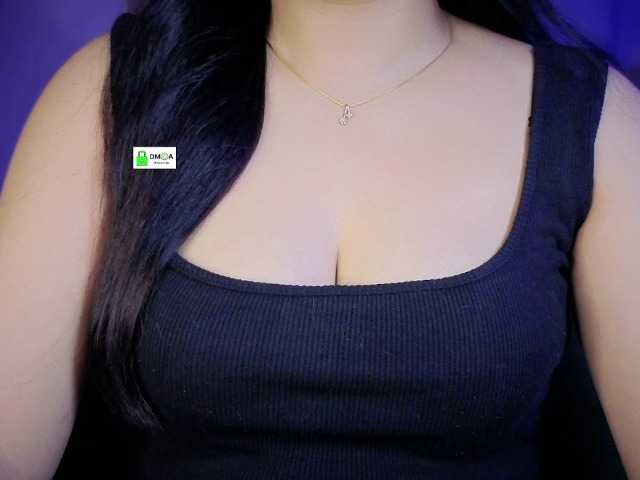 QuestQueen live cam on BongaCams