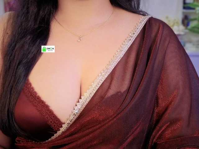 QuestQueen live cam on BongaCams