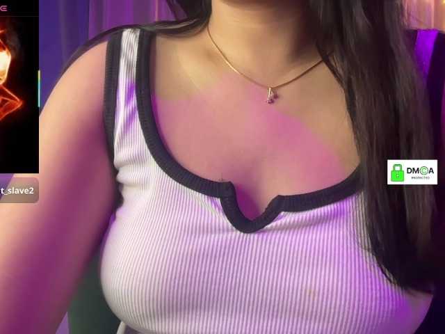 QuestQueen's BongaCams show and profile