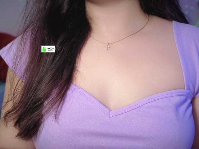le modèle QuestQueen est en webcam porno dans un show sur le site bongacams, il possède les tags suivants: Indian,Brunette,Shaved