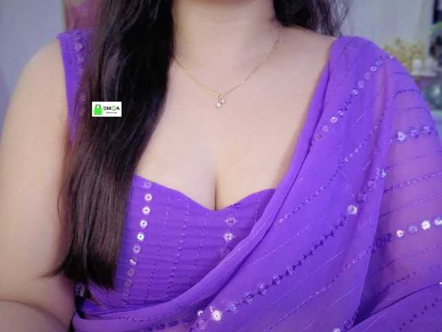 QuestQueen live cam on BongaCams