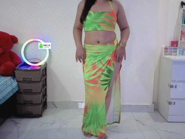 QuestQueen live cam on UnifiedCams