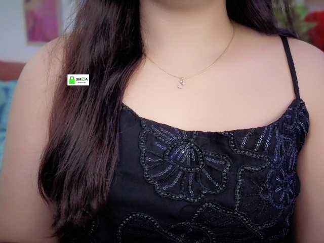 QuestQueen live cam on BongaCams