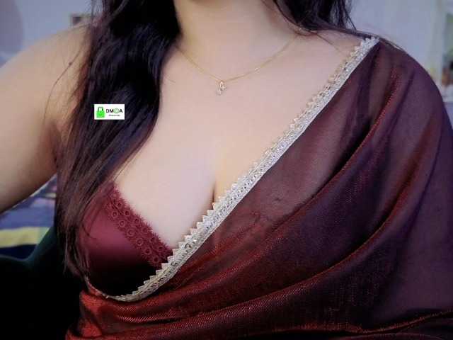 QuestQueen live cam on BongaCams