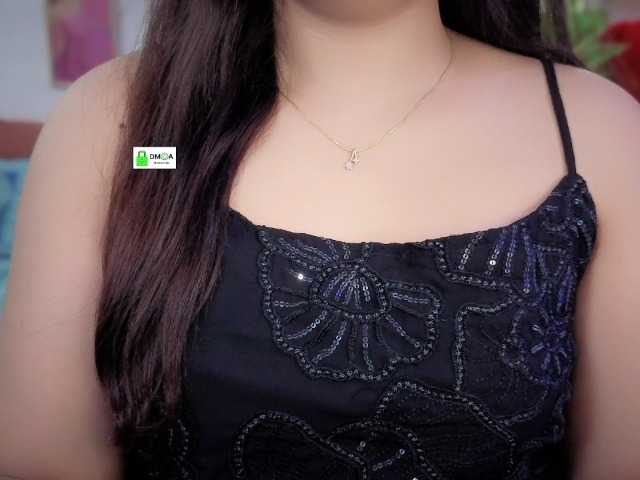 QuestQueen live cam on BongaCams