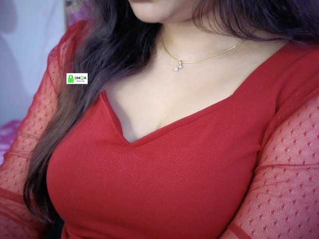 QuestQueen live cam on BongaCams