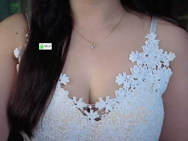 QuestQueen live cam on BongaCams