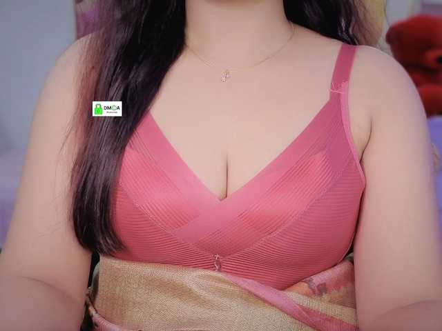 QuestQueen live webcam show