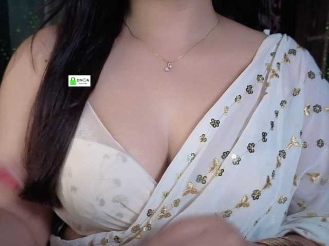 QuestQueen live cam on BongaCams