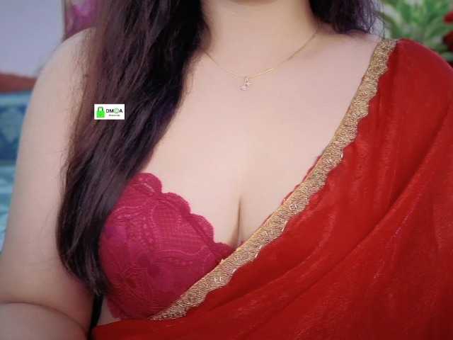 QuestQueen live cam on BongaCams