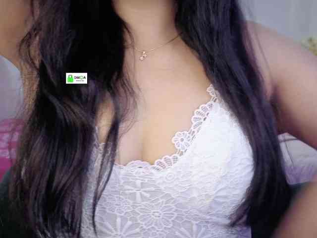 QuestQueen webcam