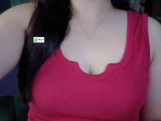 QuestQueen webcam