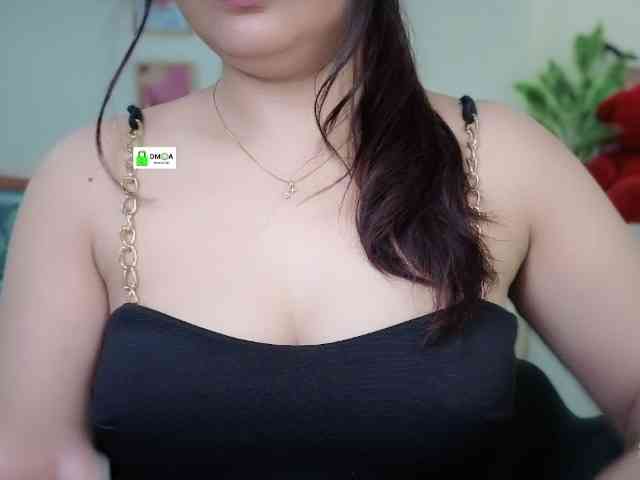 QuestQueen webcam
