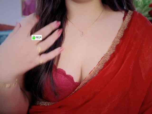 QuestQueen webcam