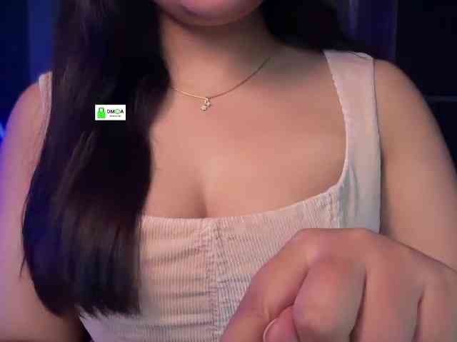 QuestQueen webcam