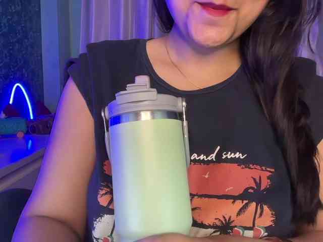 QuestQueen webcam