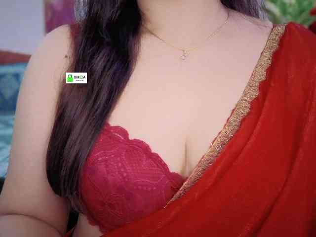 QuestQueen webcam