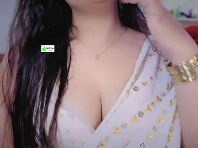 QuestQueen webcam